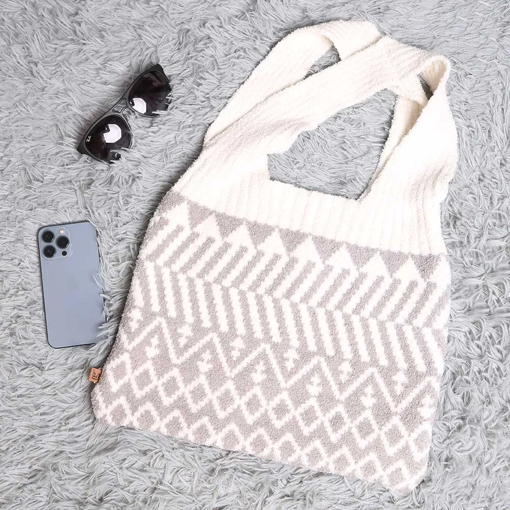 iLLASPARKZ Geometric Knit Tote Bag