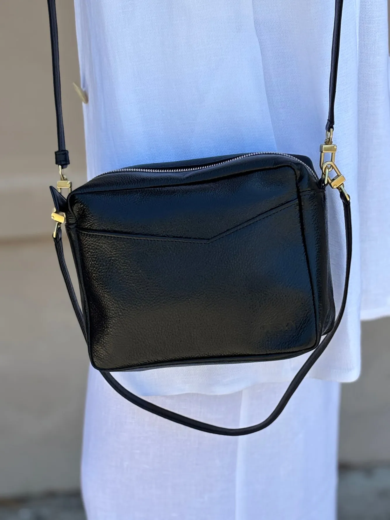 Rome Crossbody in Black Metallic