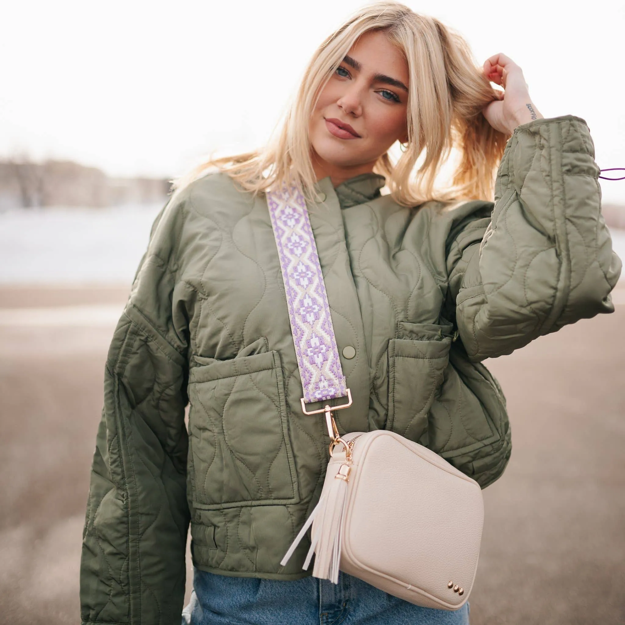 Willow Camera Crossbody Bag: Cream